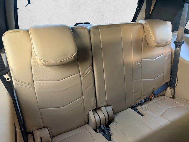 Used 2018 Cadillac Escalade Platinum AWD/4WD image 19