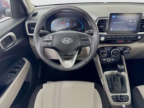 New 2026 Hyundai Venue FWD image 36