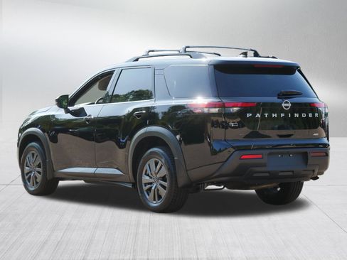 Certified 2025 Nissan Pathfinder SV AWD/4WD image 5