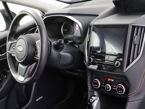 Used 2019 Subaru Crosstrek 2.0i Limited w/ Moonroof Package w/Navigation image 23