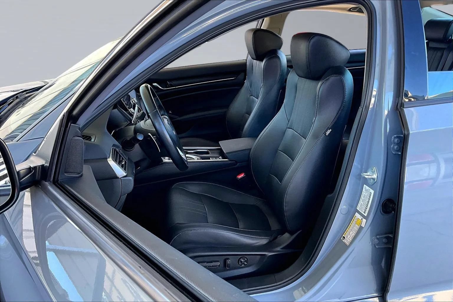 Used 2021 Honda Accord Touring image 18