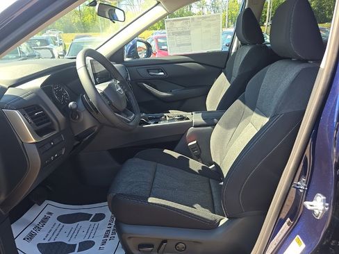 New 2026 Nissan Rogue SV image 30