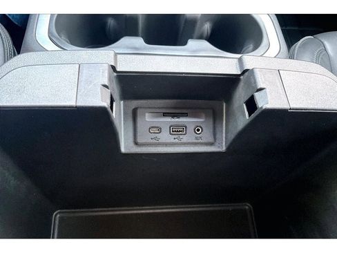 Used 2020 Chevrolet Silverado 1500 High Country image 27