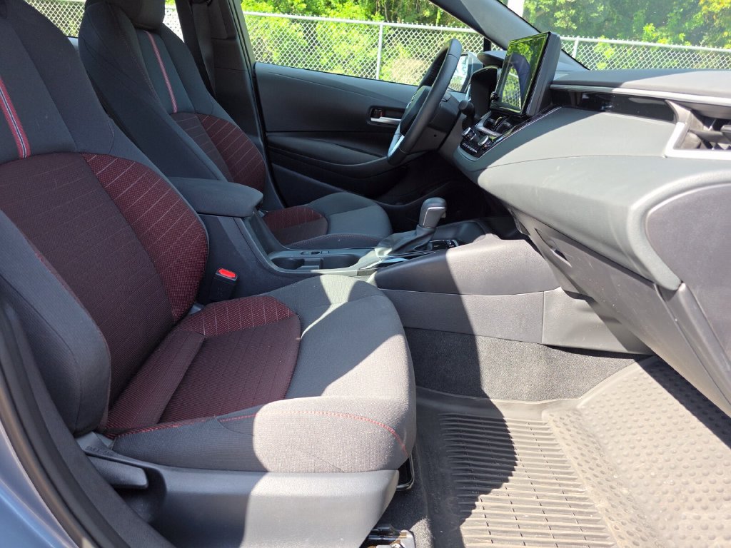 Used 2026 Toyota Corolla SE FWD image 14
