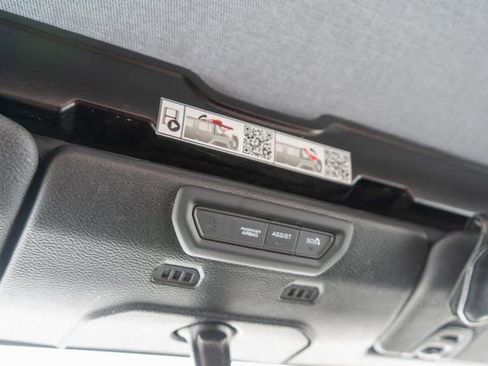 Used 2023 Jeep Wrangler Sport image 27