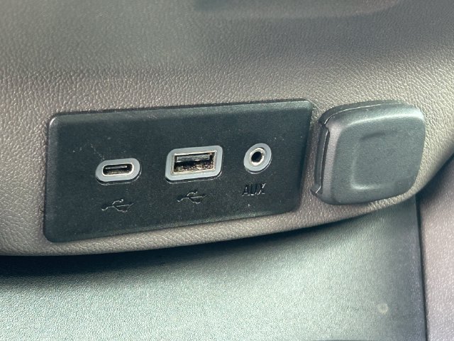 Used 2025 Chevrolet Malibu LT FWD image 19