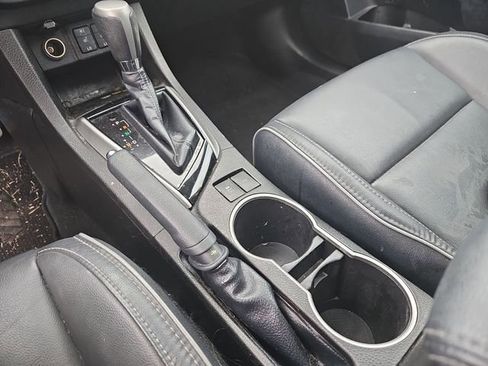 Used 2014 Toyota Corolla S Premium w/ Driver Convenience Package image 22