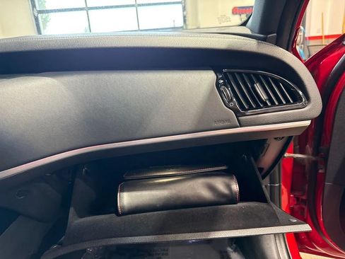 Used 2019 Kia Stinger GT1 AWD/4WD image 98