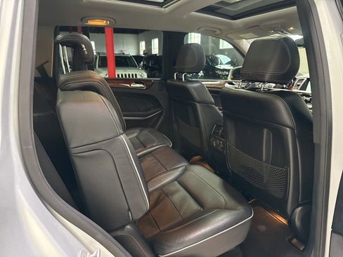 Used 2013 Mercedes-Benz GL 450 4MATIC image 39