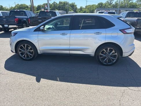 Used 2018 Ford Edge Sport w/ Equipment Group 401A AWD/4WD image 3