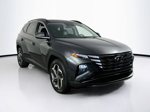 Used 2023 Hyundai Tucson Limited AWD/4WD image 3