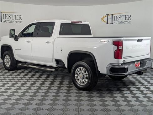 Used 2024 Chevrolet Silverado 2500 LTZ image 5