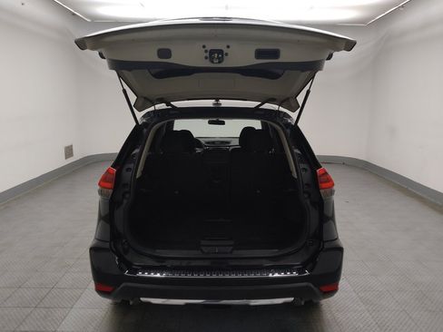 Used 2018 Nissan Rogue S image 29