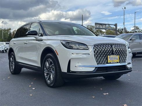 Certified 2024 Lincoln Corsair AWD w/ Equipment Group 101A image 48