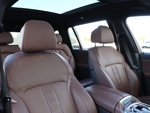 Used 2020 BMW X7 M50i w/ Cold Weather Package image 67