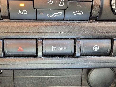 Used 2019 Ford Mustang Coupe RWD image 26