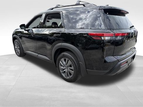 New 2026 Nissan Pathfinder SV image 5