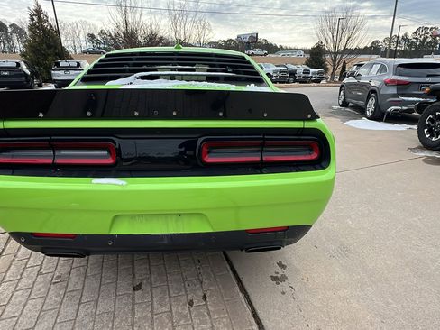 Used 2023 Dodge Challenger GT w/ Plus Package image 9