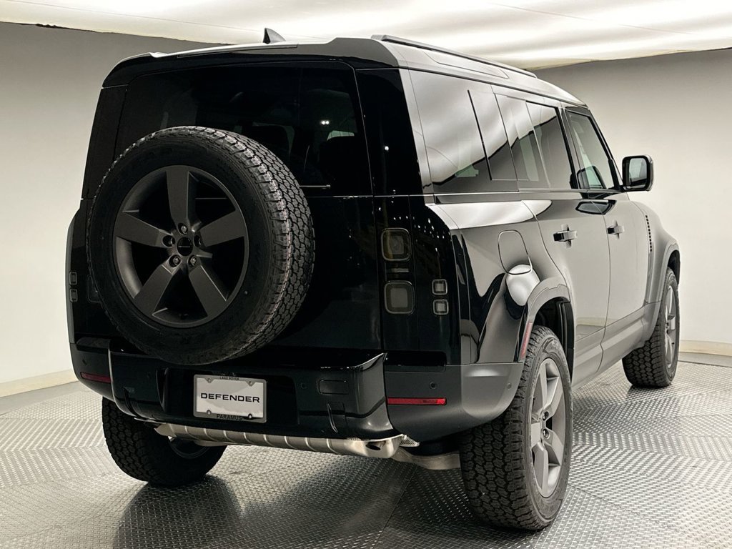 New 2026 Land Rover Defender 110 S AWD/4WD image 3