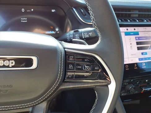 Used 2023 Jeep Grand Cherokee L Overland w/ Luxury Tech Group IV image 19