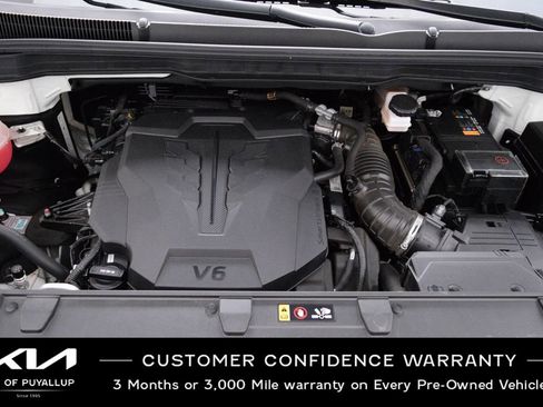 Used 2024 Kia Carnival LX FWD image 20