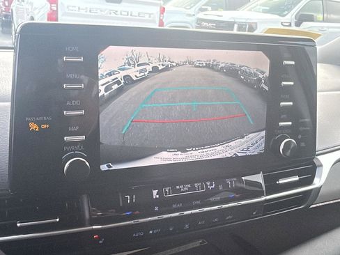 Used 2023 Toyota Sienna XLE image 23