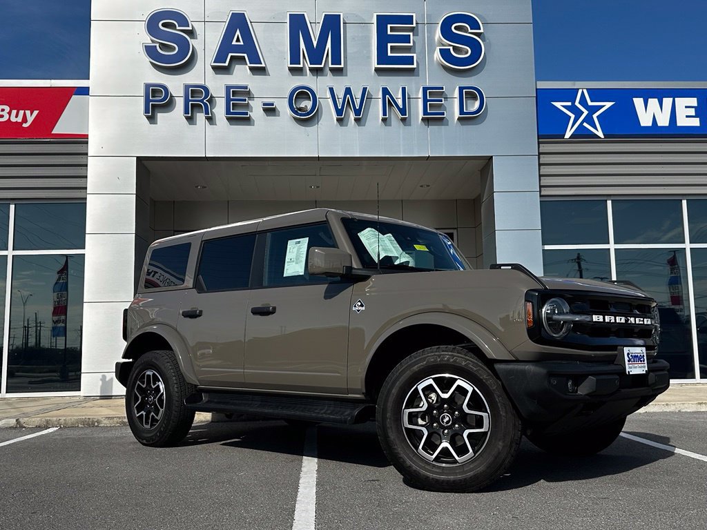 Used 2026 Ford Bronco Outer Banks AWD/4WD image 1
