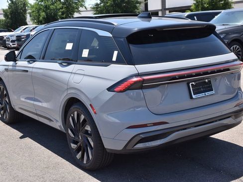 New 2026 Lincoln Nautilus Black Label w/ Jet Appearance Package AWD/4WD image 8