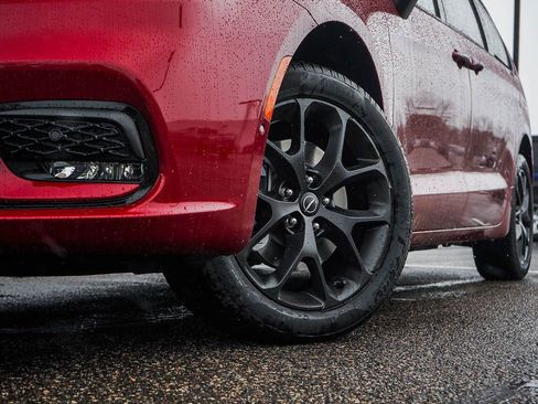 New 2026 Chrysler Pacifica Limited AWD/4WD image 6