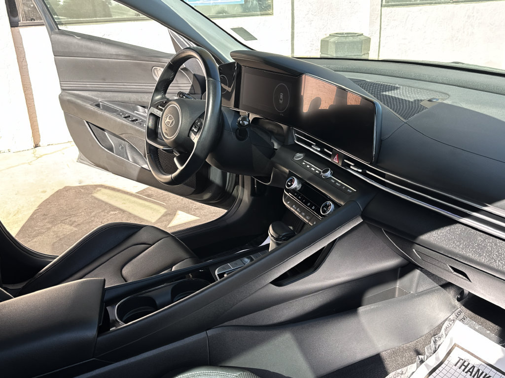 Used 2024 Hyundai Elantra Limited FWD image 20