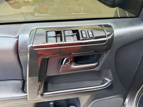 Used 2016 Toyota 4Runner SR5 Premium AWD/4WD image 36