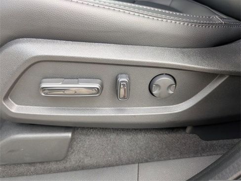 New 2025 Honda Pilot Touring image 15