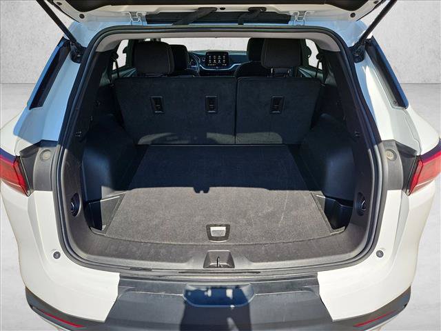 Used 2025 Chevrolet Blazer LT FWD image 6
