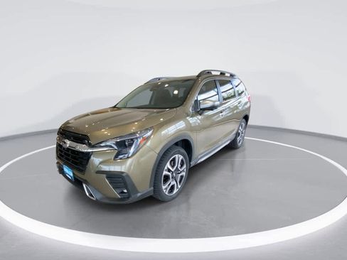Used 2023 Subaru Ascent Touring AWD/4WD image 4