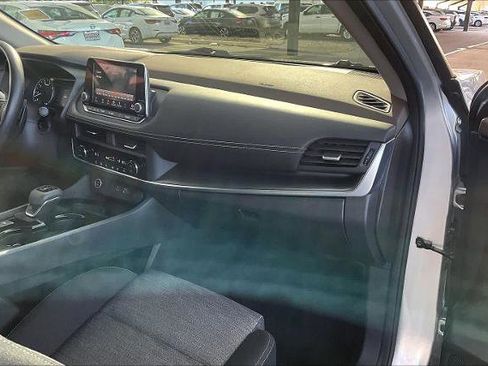 Certified 2023 Nissan Rogue SV image 17