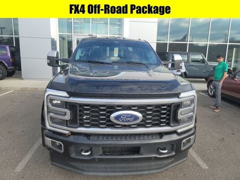 Used 2024 Ford F450 Limited w/ FX4 Off-Road Package image 3