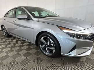Certified 2023 Hyundai Elantra SEL w/ Convenience Package FWD video 2