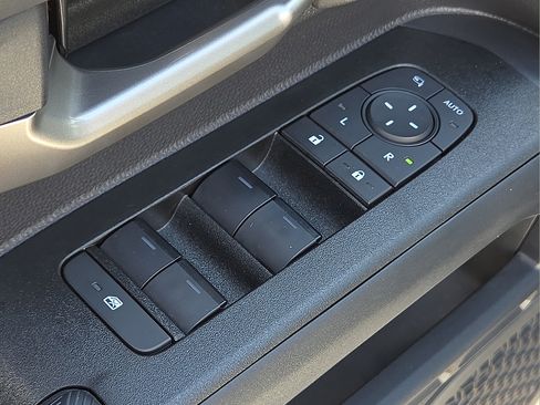 Used 2026 Toyota 4Runner Platinum AWD/4WD image 18