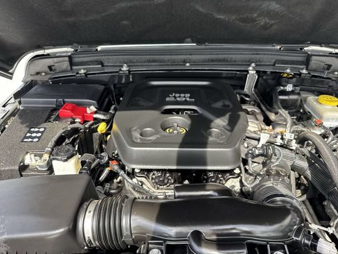 Used 2019 Jeep Wrangler Unlimited Sport S AWD/4WD image 58