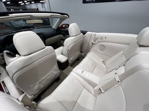 Used 2010 Lexus IS 350C image 27