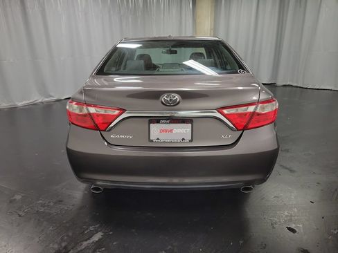 Used 2015 Toyota Camry XLE FWD image 7
