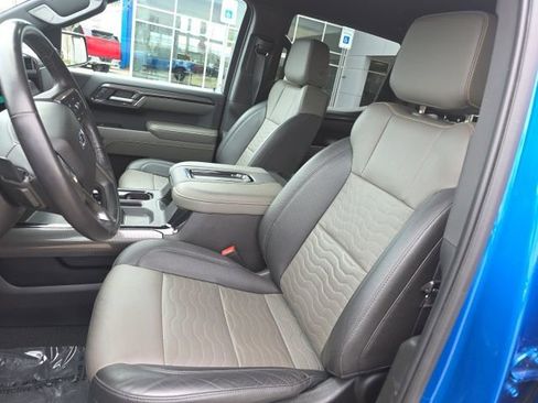 Used 2022 Chevrolet Silverado 1500 ZR2 image 24