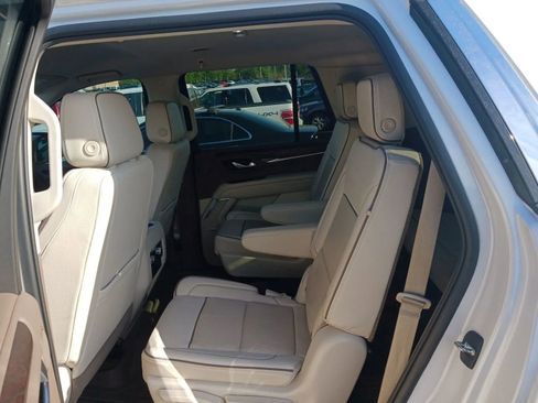 Used 2021 GMC Yukon Denali AWD/4WD image 5