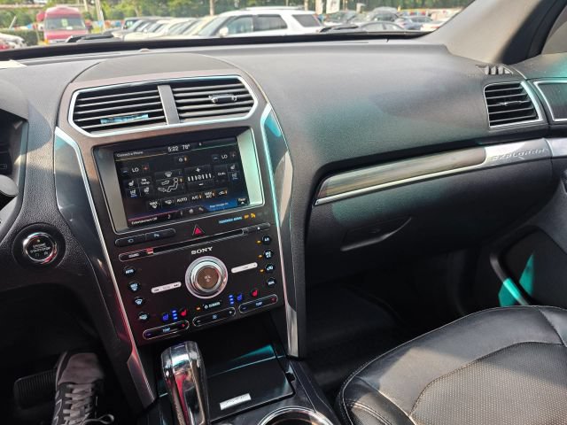 Used 2016 Ford Explorer Limited AWD/4WD image 16