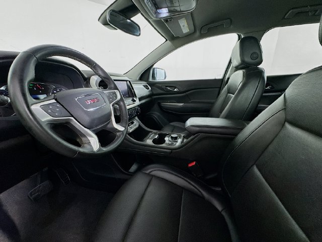 Used 2023 GMC Acadia SLT w/ Elevation Edition FWD image 19
