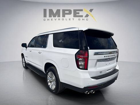Used 2023 Chevrolet Suburban Premier AWD/4WD image 3