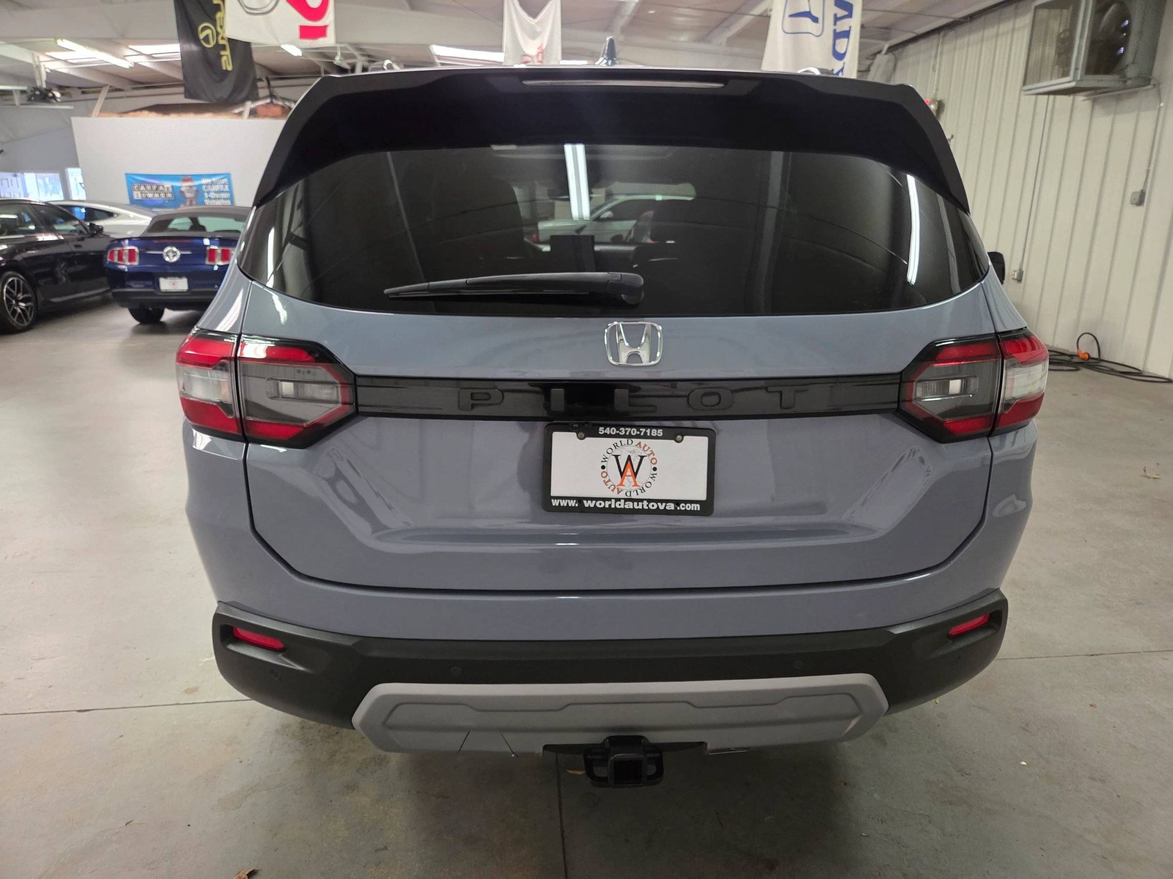 Used 2024 Honda Pilot TrailSport image 6