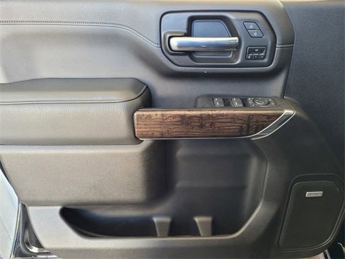 Used 2022 GMC Sierra 2500 Denali image 18