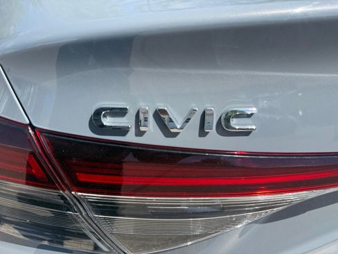 Used 2025 Honda Civic Sport image 23