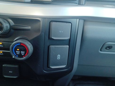 Used 2025 Ford F250 XL w/ XL Chrome Package image 33